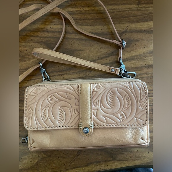 The Sak Sequoia Smartphone Flap Crossbody Women Beige Leather Bag - Picture 1 of 12
